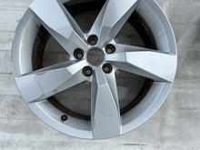 Load image into Gallery viewer, 1x Alufelge 17 Zoll 6.5" 5x112 39ET Glanz 2GM601025A VW T-Cross Rim Wheel FEL9168310066bq