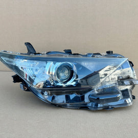 Frontscheinwerfer Toyota Auris 81110-02K30 Rechts Scheinwerfer Headlight SCH9965051261cc
