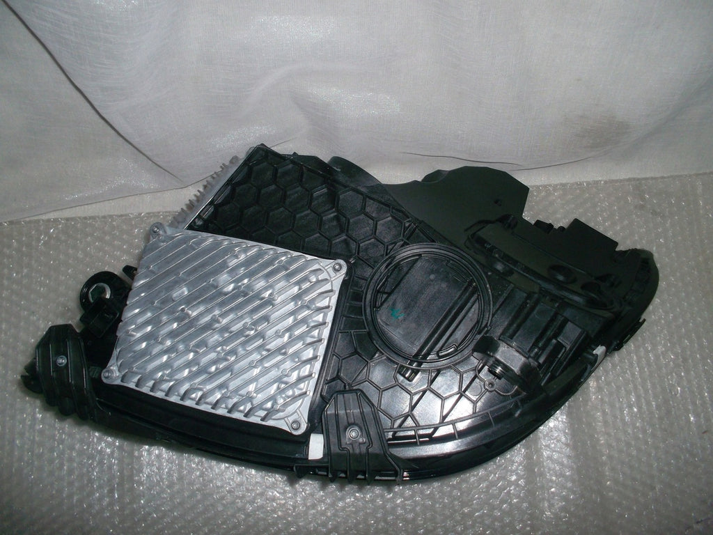 Frontscheinwerfer Mercedes-Benz W206 A2069062204 LED Rechts Headlight SCH6687760260qh