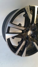 Laden Sie das Bild in den Galerie-Viewer, 1x Alufelge 18 Zoll 7.0&quot; 4x108 9828186880 Peugeot Rim Wheel