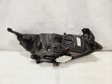 Laden Sie das Bild in den Galerie-Viewer, Frontscheinwerfer Opel Astra J 13253650LH Xenon Ein Stück (Rechts oder Links) SCH3081675287ga