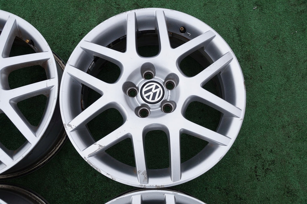 4x Alufelge 16 Zoll 6.5" 5x100 42ET Silber 1J0601025R VW Golf IV Polo Rim Wheel FEL4890916245zg