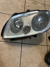 Laden Sie das Bild in den Galerie-Viewer, Frontscheinwerfer VW Caddy III Touran 2K0941005B Ein Satz Scheinwerfer Headlight SCH4928749074fu