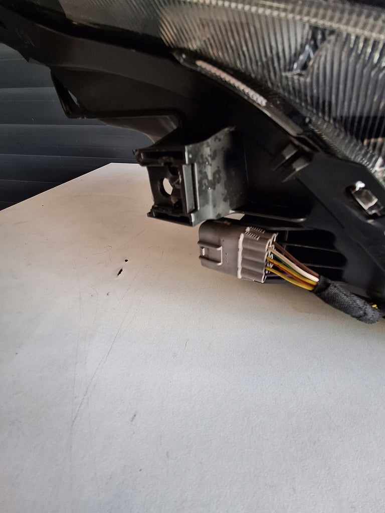 Frontscheinwerfer Toyota Auris 81110-02K60 LED Rechts Scheinwerfer Headlight