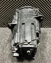 Laden Sie das Bild in den Galerie-Viewer, Frontscheinwerfer Mercedes-Benz W463 A4639065202 Links Scheinwerfer Headlight SCH8450506779wy