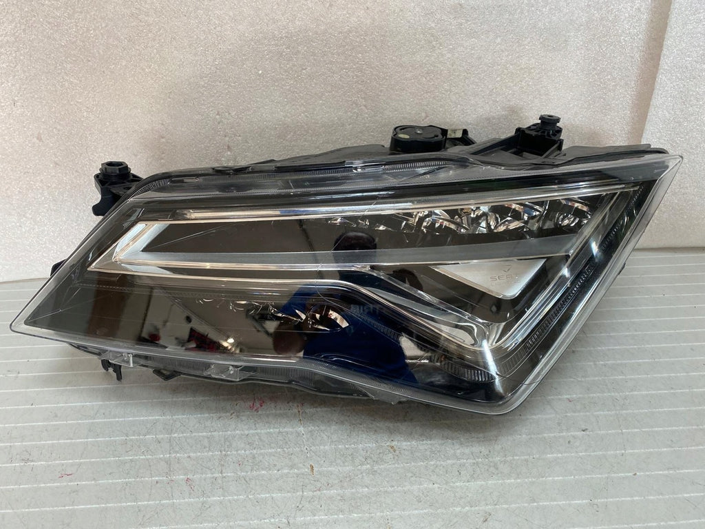 Frontscheinwerfer Seat Ateca 576941007D LED Ein Stück (Rechts oder Links)