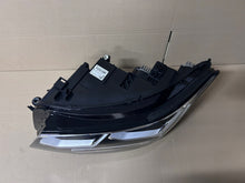 Laden Sie das Bild in den Galerie-Viewer, Frontscheinwerfer VW Tiguan 5NB941081C Full LED Links Scheinwerfer Headlight SCH1859431675zu