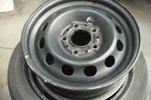 Load image into Gallery viewer, 4x Alufelge 15 Zoll 6.5&quot; 5x120 42ET Matt Schwarz BM8815007 BMW 4 Rim Wheel