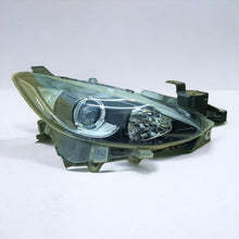 Laden Sie das Bild in den Galerie-Viewer, Frontscheinwerfer Mazda 3 BHR151030 Rechts Scheinwerfer Headlight