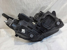 Laden Sie das Bild in den Galerie-Viewer, Frontscheinwerfer Opel Crossland X 13467967 Links Scheinwerfer Headlight SCH9909256763wo