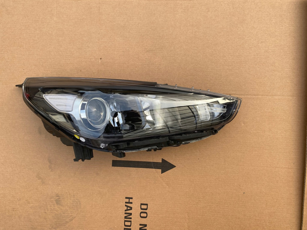 Frontscheinwerfer Hyundai I30 III 92102-G4060 Rechts Scheinwerfer Headlight