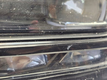 Laden Sie das Bild in den Galerie-Viewer, Frontscheinwerfer VW Touareg 761941081A 1EX013143 LED Links Headlight