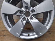 Load image into Gallery viewer, 1x Alufelge 17 Zoll 8.0" 5x112 47ET Glanz Silber 8S0601025BA Audi Tt Rim Wheel FEL1682920428qs