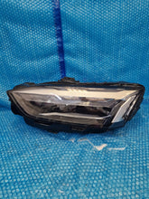 Laden Sie das Bild in den Galerie-Viewer, Frontscheinwerfer Audi A5 8W6941011 LED Links Scheinwerfer Headlight