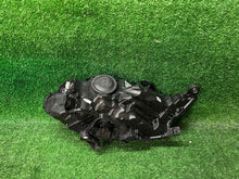 Laden Sie das Bild in den Galerie-Viewer, Frontscheinwerfer Audi A1 82A941033D 90106082 Full LED Links Headlight