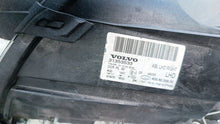 Laden Sie das Bild in den Galerie-Viewer, Frontscheinwerfer Volvo V70 S80 31353533 Rechts Scheinwerfer Headlight SCH2108340460xv