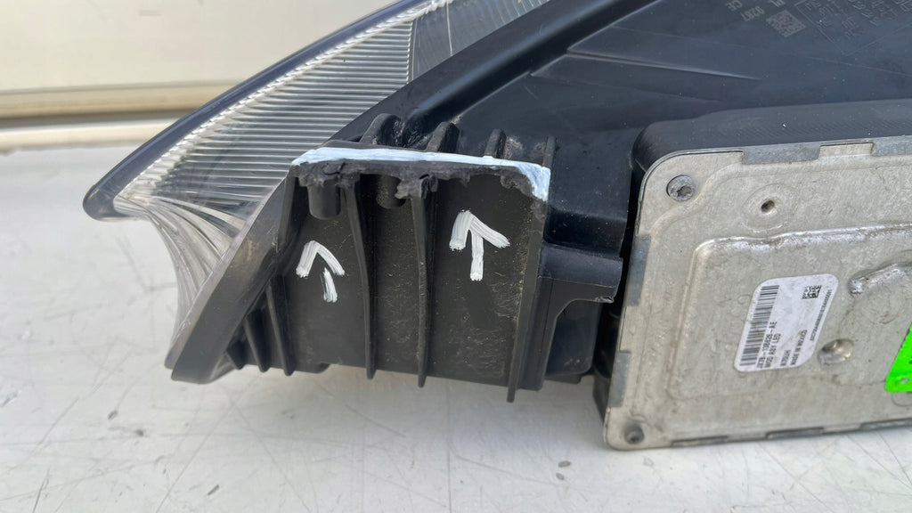 Frontscheinwerfer Ford Focus JX7B13E014CE JX7B-13E014-CE LED Rechts Headlight SCH6655424372yl