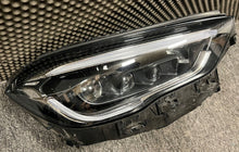 Laden Sie das Bild in den Galerie-Viewer, Frontscheinwerfer Mercedes-Benz Gla H247 A2479064805 1EX266401559682 Rechts SCH8428966339om
