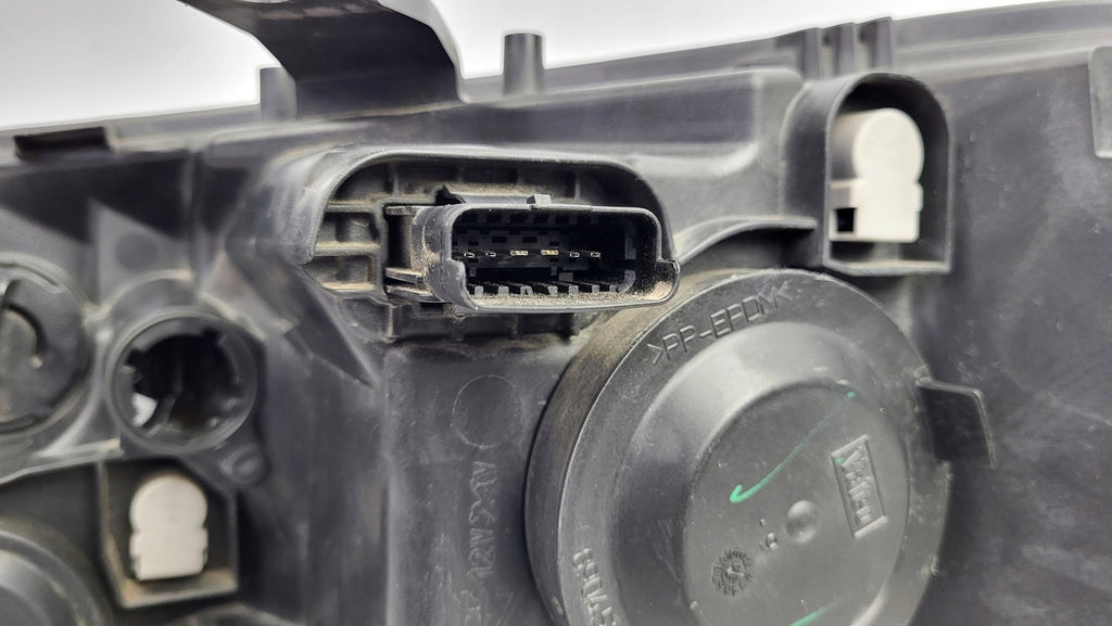 Frontscheinwerfer Dacia Logan Sandero II 260103529R Rechts Headlight SCH3230067452jt