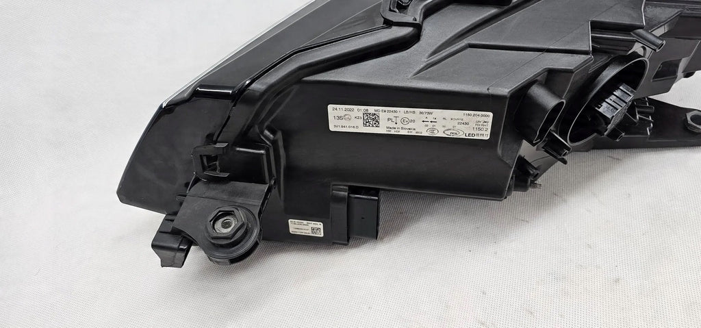 Frontscheinwerfer Skoda Superb III 3V1941016D Rechts Scheinwerfer Headlight