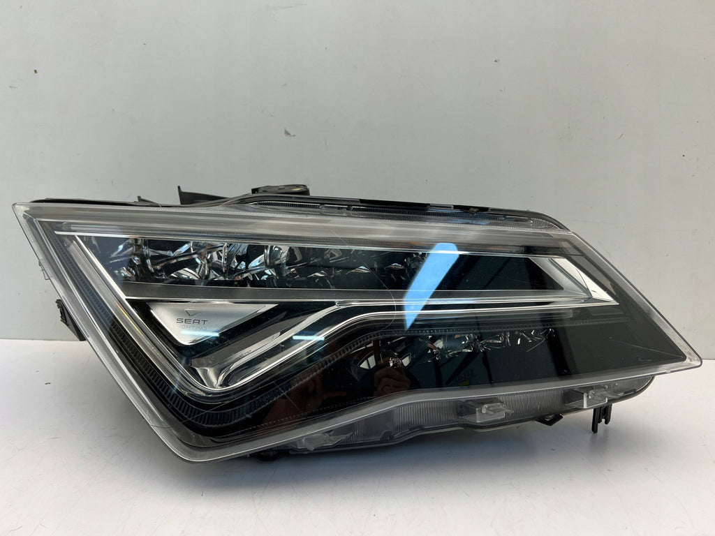 Frontscheinwerfer Seat Ateca 576941008A LED Rechts Scheinwerfer Headlight