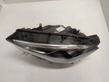 Laden Sie das Bild in den Galerie-Viewer, Frontscheinwerfer Mercedes-Benz W247 A2479064104 Links Scheinwerfer Headlight SCH9912420621za
