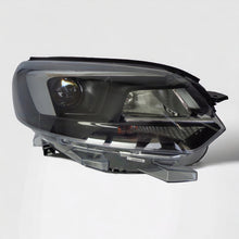 Laden Sie das Bild in den Galerie-Viewer, Frontscheinwerfer Opel Vivaro C Zafira Life 9832836480 Rechts Headlight