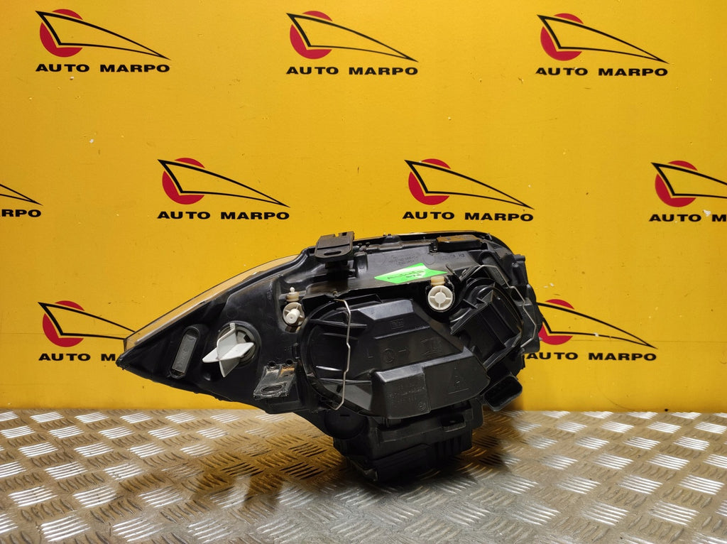 Frontscheinwerfer BMW 1 E88 E81 E82 E87 6311-7181285-04 Xenon Links Headlight