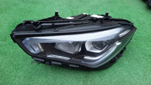 Laden Sie das Bild in den Galerie-Viewer, Frontscheinwerfer Mercedes-Benz Cla A1189062500 FULL LED Links Headlight