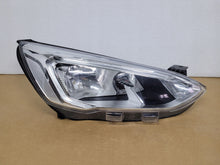 Laden Sie das Bild in den Galerie-Viewer, Frontscheinwerfer Ford Focus JX7B-13W029-AE Rechts Scheinwerfer Headlight SCH3555451304jy