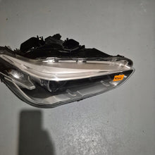 Laden Sie das Bild in den Galerie-Viewer, Frontscheinwerfer BMW X1 F48 7495004 LED Rechts Scheinwerfer Headlight SCH7113722587ka