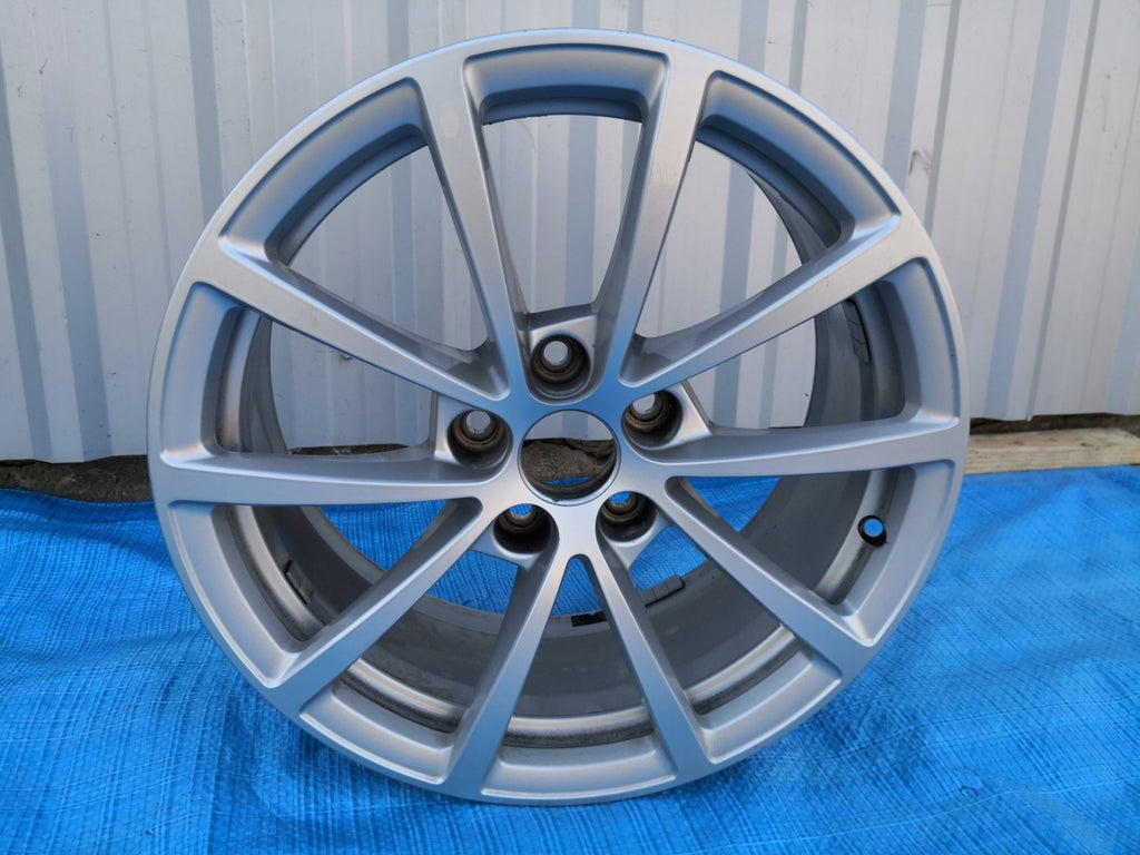 1x Alufelge 17 Zoll 7.5" 5x112 36ET Glanz Silber 4K0601025 Audi A6 C8 B9 FEL5563141843kr