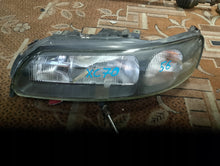 Load image into Gallery viewer, Frontscheinwerfer Volvo V70 89006878 Links Scheinwerfer Headlight SCH1791004977ep