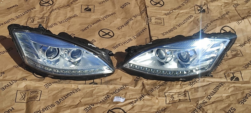 Frontscheinwerfer Mercedes-Benz A2218203039 A2218202939 Rechts oder Links SCH5122262362ng