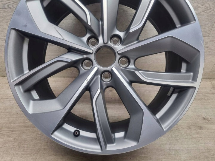 1x Alufelge 19 Zoll 5x112 81A601025AC Audi Q2 Rim Wheel FEL5396782317ys