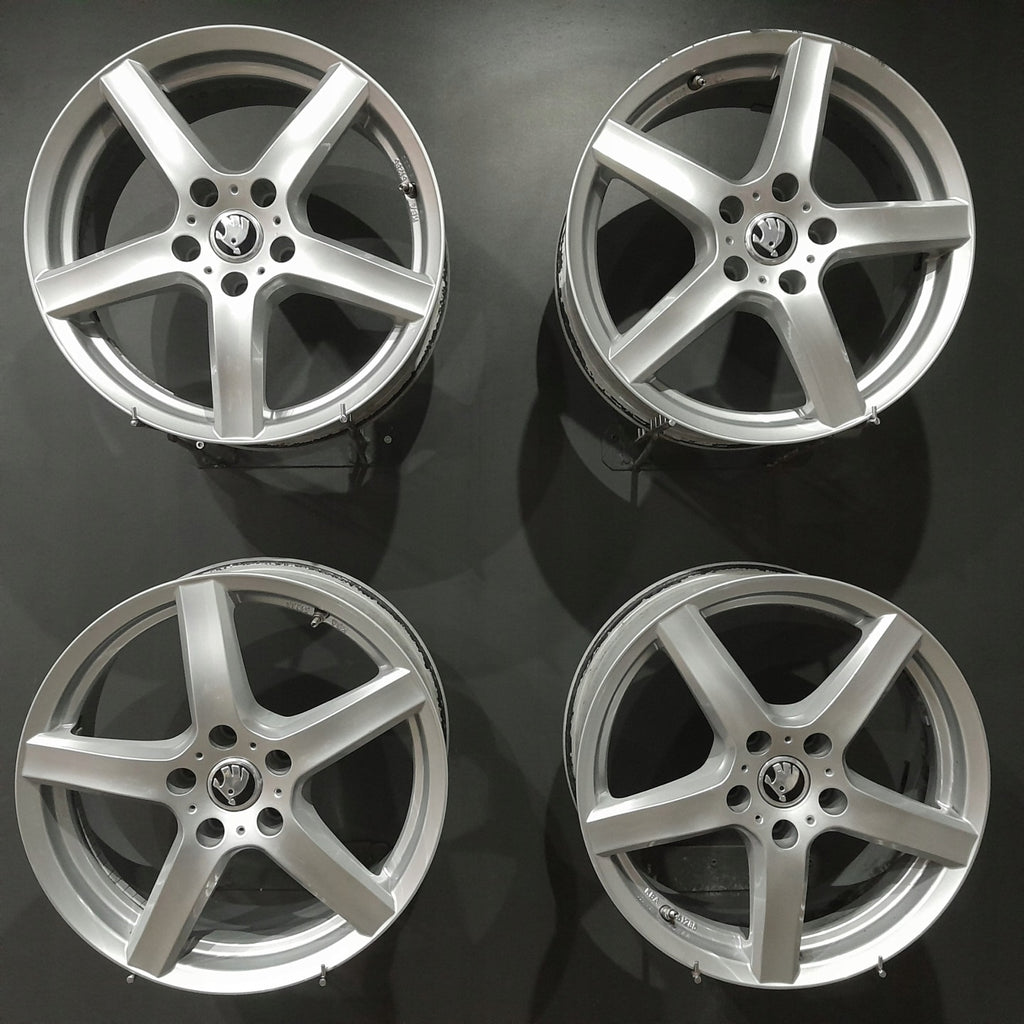 4x Alufelge 17 Zoll 7.0" 5x112 43ET KBA51285 Skoda Superb Iii Rim Wheel FEL7882445118mw