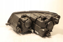 Laden Sie das Bild in den Galerie-Viewer, Frontscheinwerfer VW Touran 030126820400 Rechts Scheinwerfer Headlight SCH3318955056rn