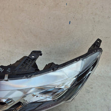 Laden Sie das Bild in den Galerie-Viewer, Frontscheinwerfer Mitsubishi Eclipse Cross I Full LED Links Headlight SCH8888934231yf