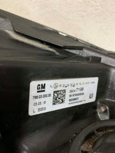 Laden Sie das Bild in den Galerie-Viewer, Frontscheinwerfer Opel Astra K 39047198 Links Scheinwerfer Headlight SCH6066021541ke