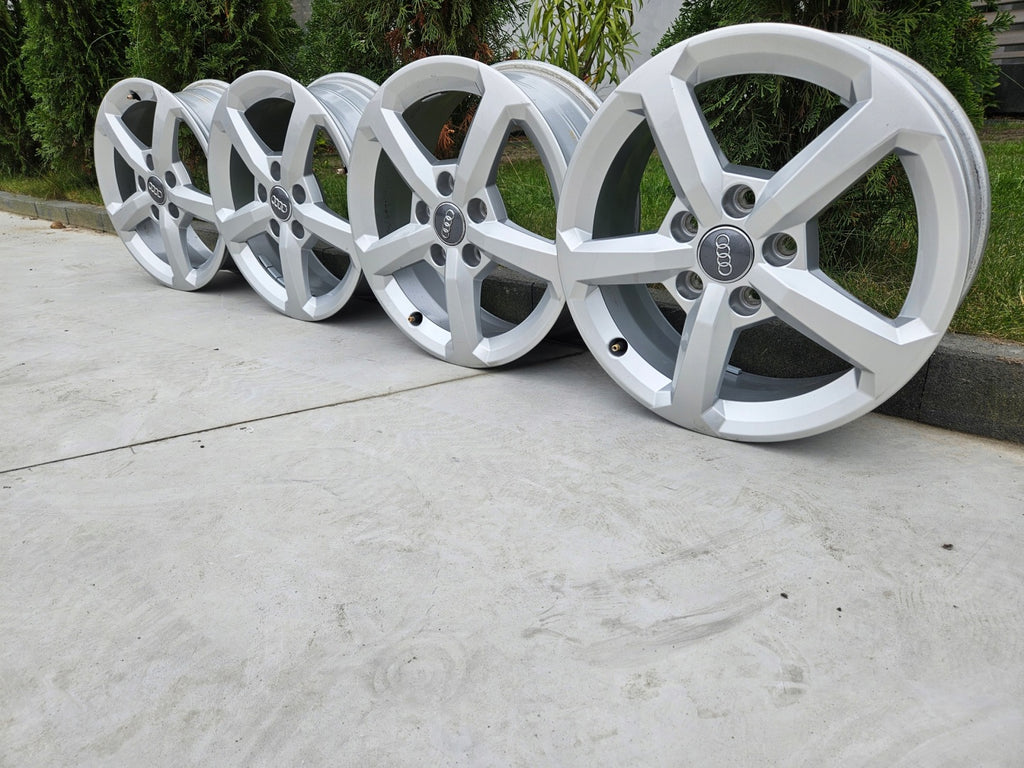 4x Alufelge 16 Zoll 6.0" 5x112 43ET Glanz Silber 81A071496 Audi Q2 Rim Wheel FEL7152977141nl