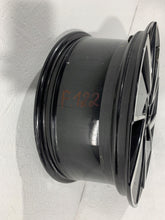 Laden Sie das Bild in den Galerie-Viewer, 1x Alufelge 18 Zoll 7.5&quot; 5x112 Glanz Graphit 5JA601025E Skoda Rim Wheel