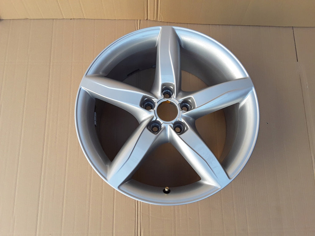 1x Alufelge 18 Zoll 8.0" 5x112 47ET Glanz Silber 8K0601025CD Audi A4 B8