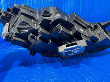 Load image into Gallery viewer, Frontscheinwerfer Ford Kuga LV4B-13E017-AS LV4B-13E016-AS Rechts oder Links SCH7134040164sn