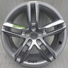Load image into Gallery viewer, 1x Alufelge 18 Zoll 7.0" 5x112 43ET Glanz Silber 8U0601025AA Audi Q3 Rim Wheel FEL8947898314fz