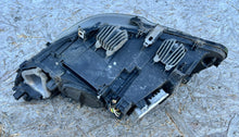 Laden Sie das Bild in den Galerie-Viewer, Frontscheinwerfer BMW 5 F07 7199614 Xenon Rechts Scheinwerfer Headlight SCH3289574308zp