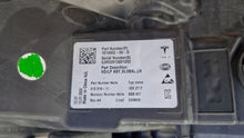 Laden Sie das Bild in den Galerie-Viewer, Frontscheinwerfer Tesla Model 3 1514952-00-D Links Scheinwerfer Headlight SCH8892361060er