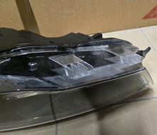 Laden Sie das Bild in den Galerie-Viewer, Frontscheinwerfer VW Polo 2G1941005D Links Scheinwerfer Headlight SCH1341055628ez