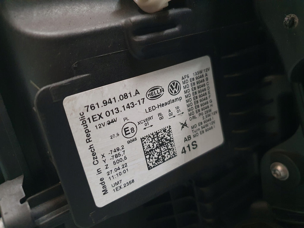 Frontscheinwerfer VW Touareg Cr7 761941081A LED Links Scheinwerfer Headlight