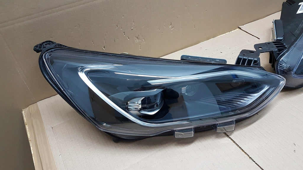 Frontscheinwerfer Ford Focus JX7B-13E017-CF FULL LED Rechts oder Links