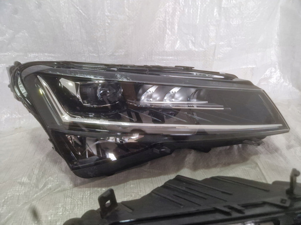 Frontscheinwerfer Skoda Superb III 3V1941016D Full LED Rechts Headlight
